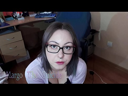 ❤️ Musikana aneSexy ane Magirazi Anoyamwa Dildo Zvakadzama paKamera kwatiri sn.xxx050890.ru
